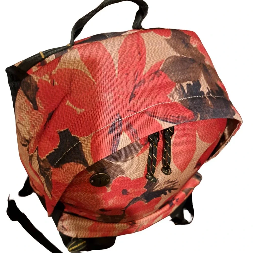 SALE!! NWOT- Tilly Beautiful Poppy and cream BackPack